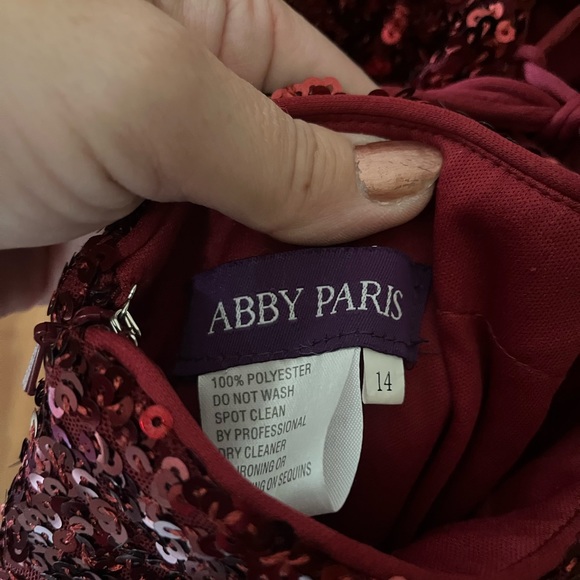 Red Sequined Prom/Homecoming Dress - Picture 3 of 7